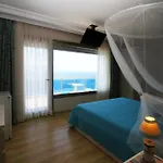Hotel Fener Cafe & Kahvalti Çeşme