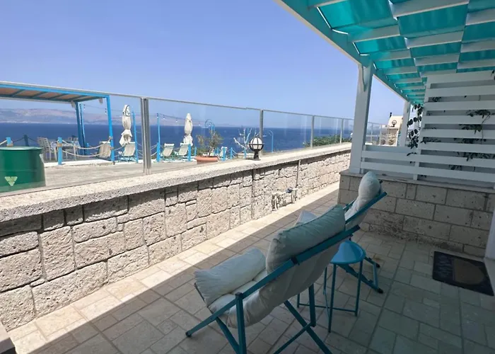 فينير كافية&كاهفالتي 3* Çeşme