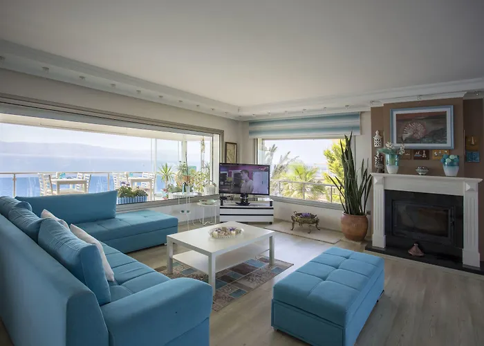 فينير كافية&كاهفالتي فندق Çeşme