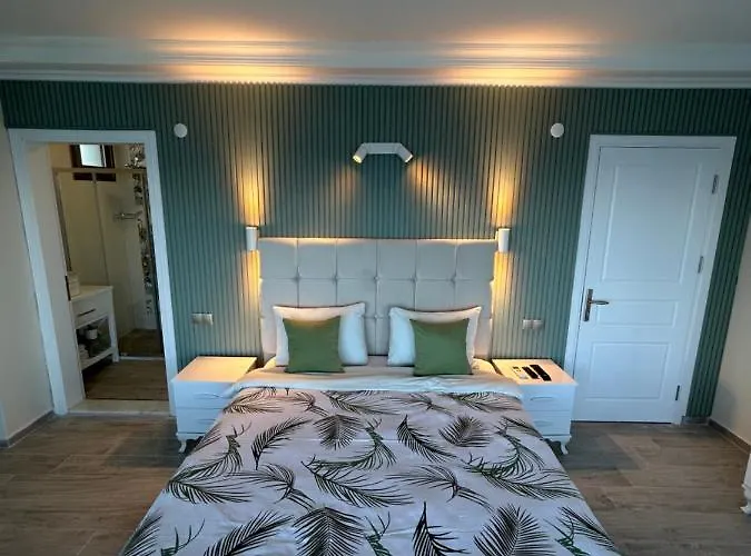 酒店 费尔内咖啡与早餐酒店 Çeşme