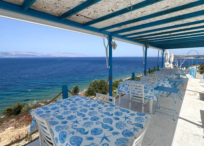 费尔内咖啡与早餐酒店 酒店 Çeşme