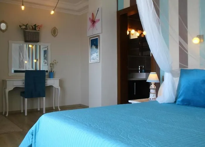 费尔内咖啡与早餐酒店 酒店 Çeşme