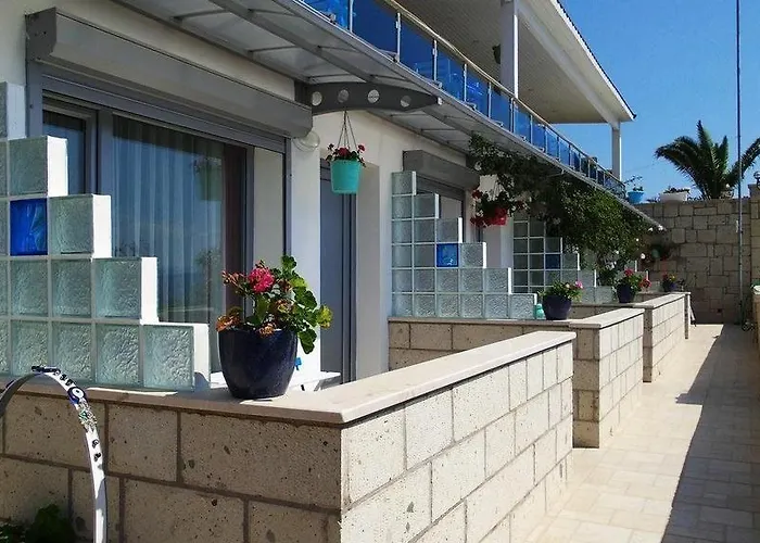 费尔内咖啡与早餐酒店 酒店 Çeşme