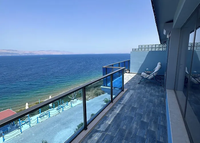 费尔内咖啡与早餐酒店 3* Çeşme